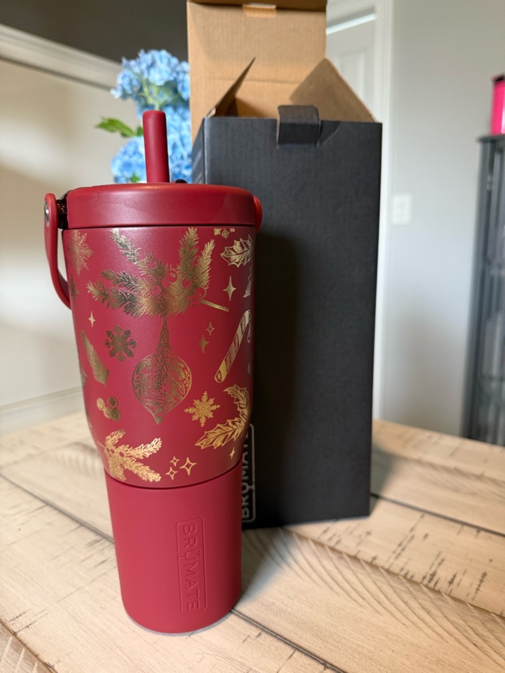 BrüMate Merry Merlot 35 oz Resa